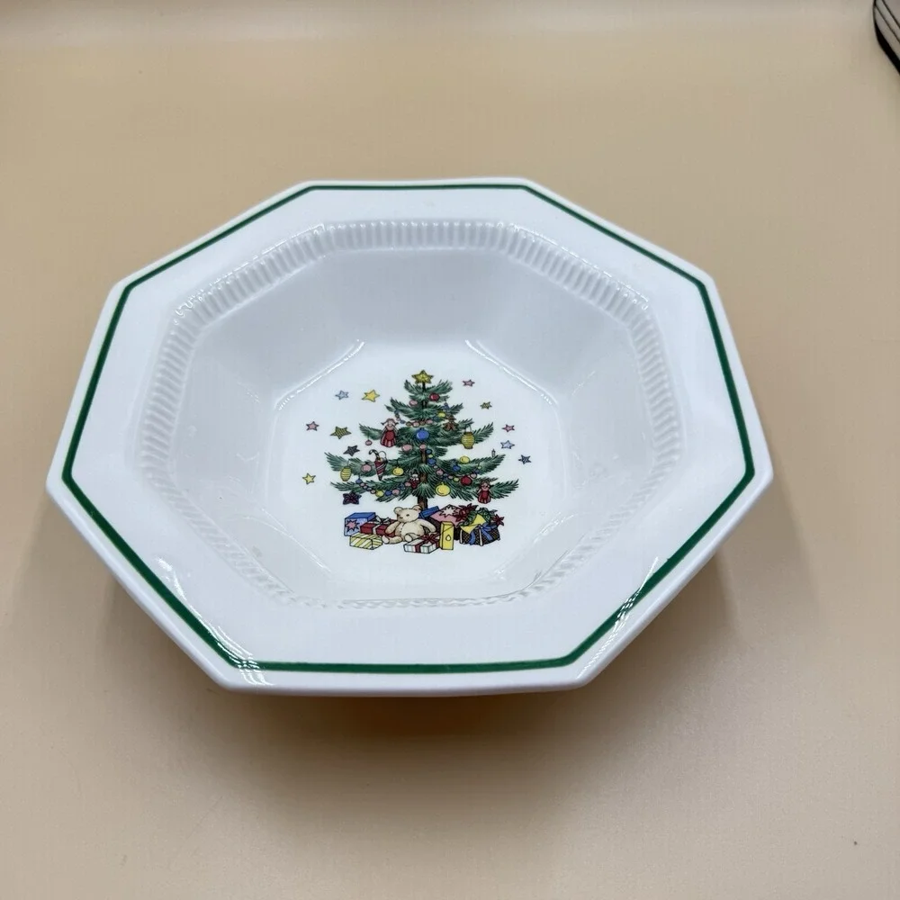 Nikko Ceramics nikko christmastime